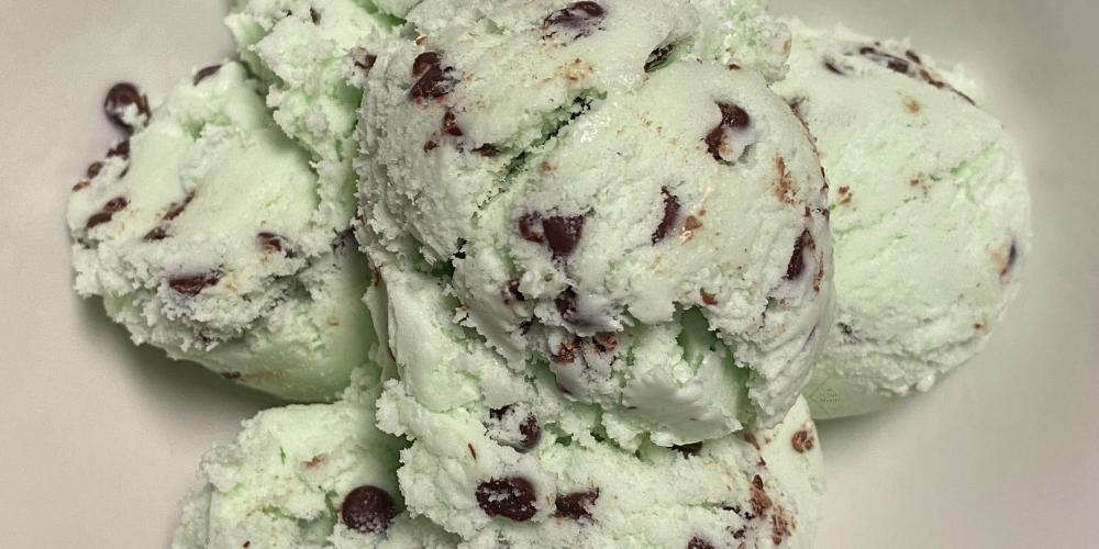 Mint Chocolate Chip Homemade Ice Cream