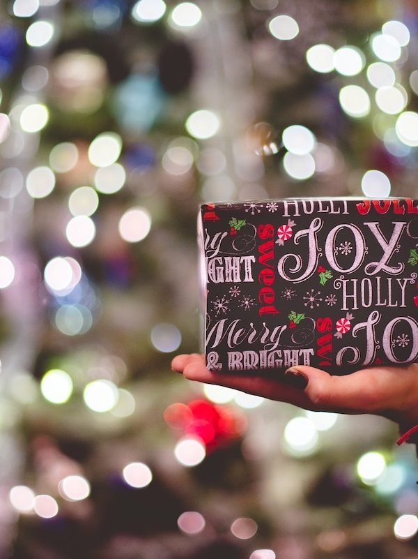 Blogmas Day 7: 10 Quotes to Get You in the Christmas Spirit