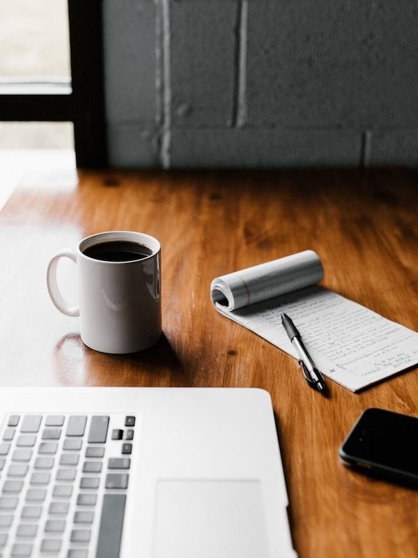 Blogmas Day 20: How To Effectively Manage Your Time & Productivity