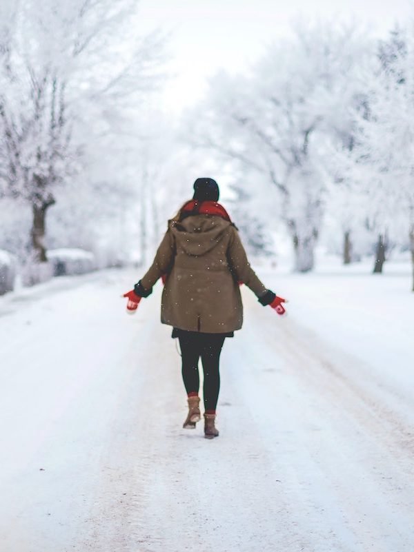 Blogmas Day 21: 10 Winter Quotes to Warm Your Heart