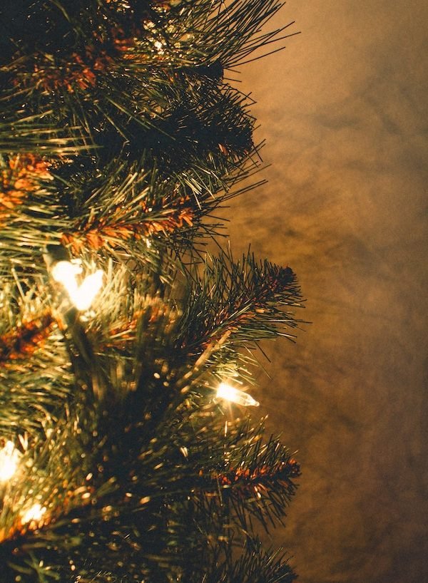 Blogmas Day 7: 5 Holiday Traditions Around The World